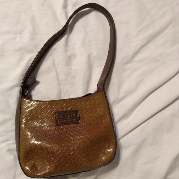 Relic Brand Leathers Woven Leather Purse - Picture 5 of 8